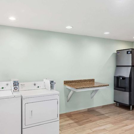 Econo Lodge Waynesboro - Skyline Drive Esterno foto