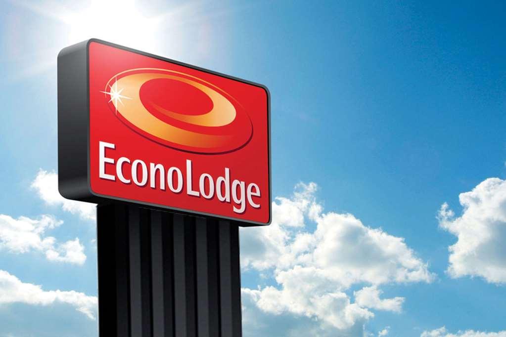 Econo Lodge Waynesboro - Skyline Drive Esterno foto