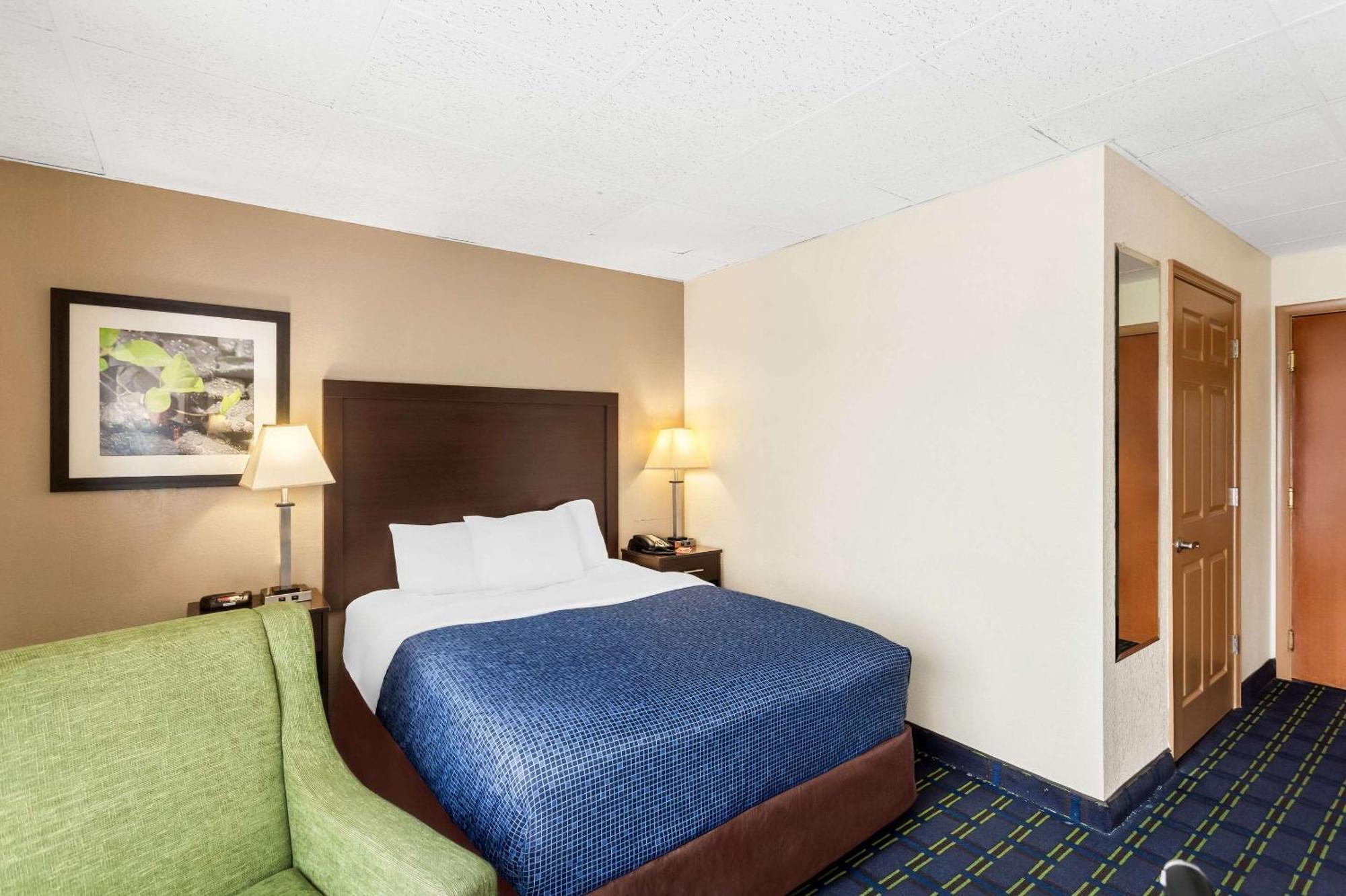 Econo Lodge Waynesboro - Skyline Drive Esterno foto