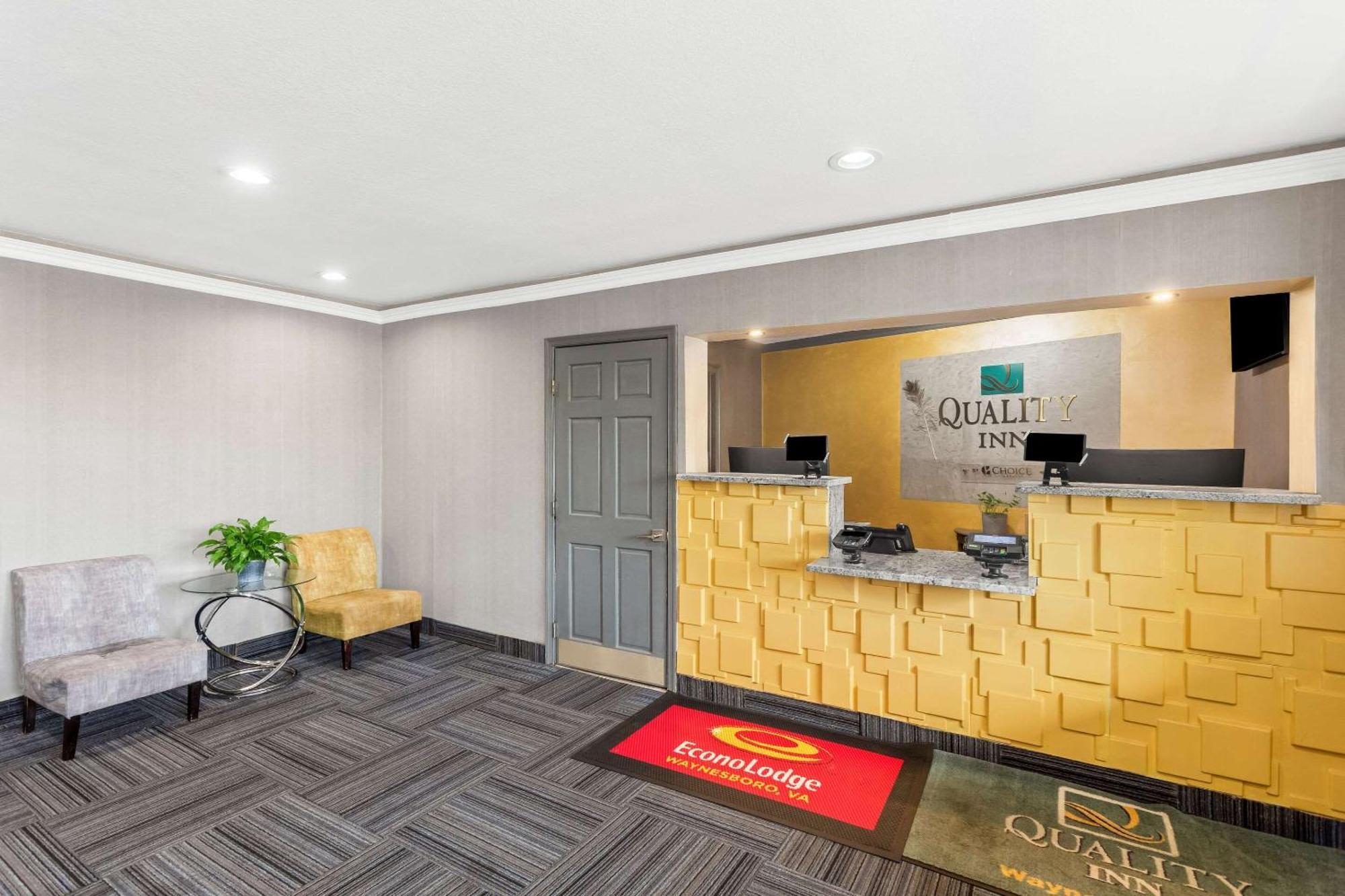 Econo Lodge Waynesboro - Skyline Drive Esterno foto